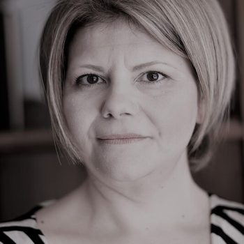 Headshot 3f38202759-headshot